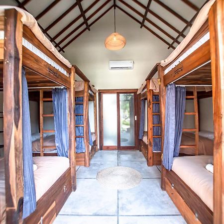 Lmbk Surf House Hotel Kuta  Bagian luar foto